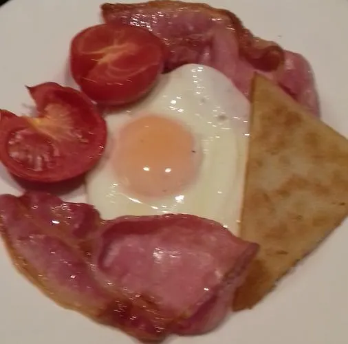 Ashfield Nocleg ze śniadaniem 4*